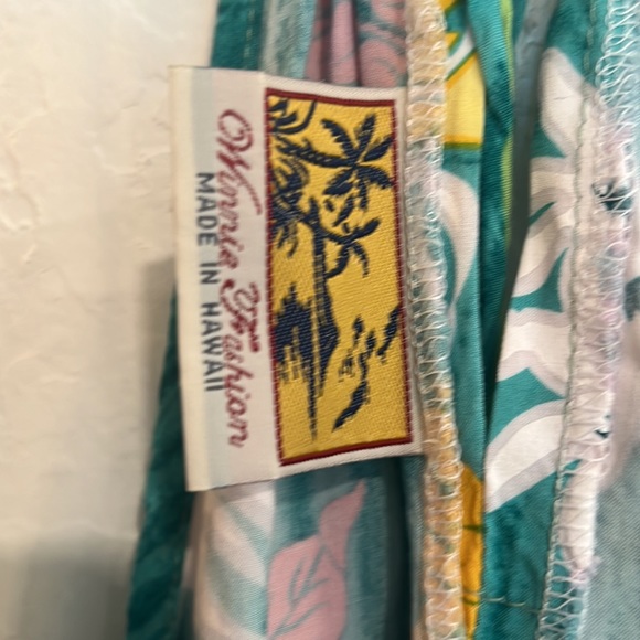 Winnie Fashion made in Hawaii Dress size L - Picture 3 of 5